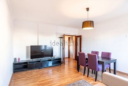 Apartamento T3 à venda na Praceta Alfredo Keil