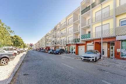 Apartamento T2 à venda no Vale Fetal - Vale Rosal