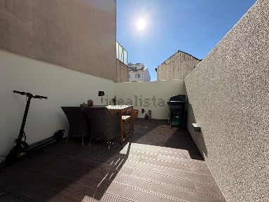 Apartamento T1 à venda na Rua Cândida Sá de Albergaria