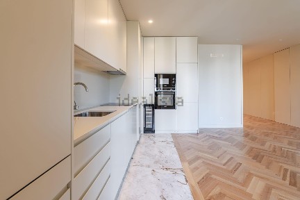 Apartamento T1 à venda na Rua do Bonjardim s/n