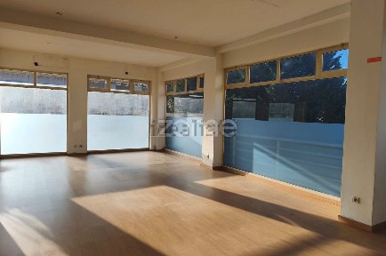 Espaço comercial à venda na Praceta Dom João Evangelista, 23