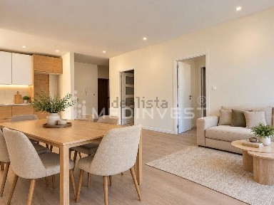 Apartamento T3 à venda na Rua da Costa
