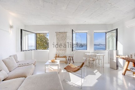 Apartamento T1 à venda na Rua do Ouro