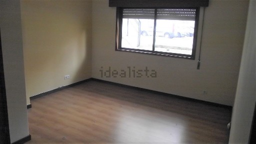 Apartamento T1 à venda na Rua Vitorino Nemésio