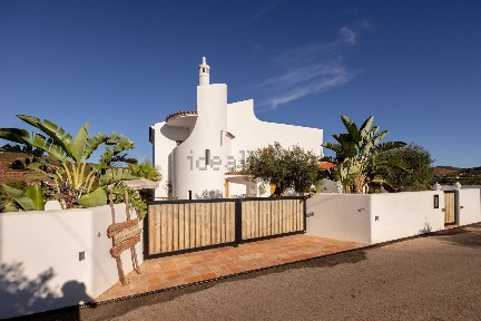 Quinta à venda na Estrada da Barragem
