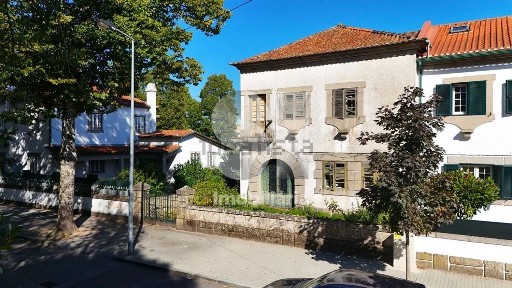 Casa ou moradia à venda na Praça Diogo Cão