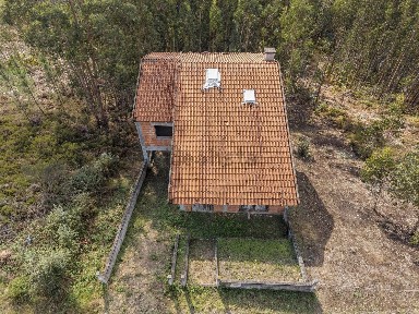 Moradia independente à venda em Lagares e Figueira