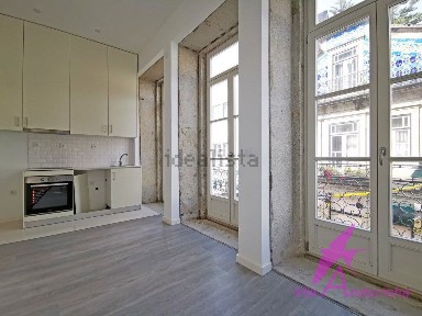 Apartamento T1 à venda na Rua Domingues José Morais