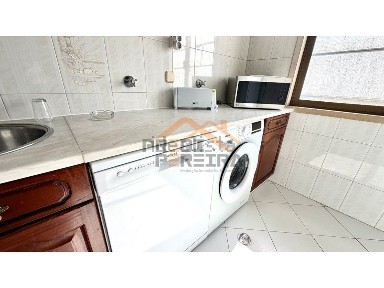 Arrendamento de apartamento T1 na Arroja