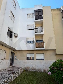 Arrendamento de apartamento T2 na Rua Doutor Teixeira Coelho s/n