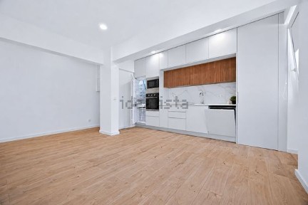 Apartamento T2 à venda na Algés