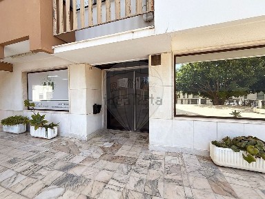 Apartamento T1 à venda no Largo Almirante Gago Coutinho