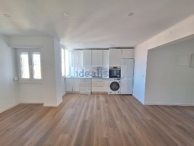 Apartamento T2 à venda em Falagueira-Venda Nova