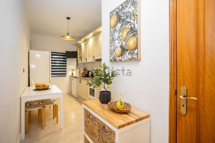 Apartamento T2 à venda na Praceta Odete Saint-Maurice