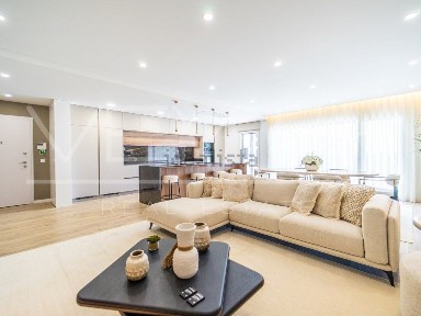 Apartamento T4 à venda na Pocinho - Colinas do Oriente