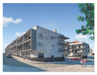 Apartamento T2 à venda na Rua Família Marques