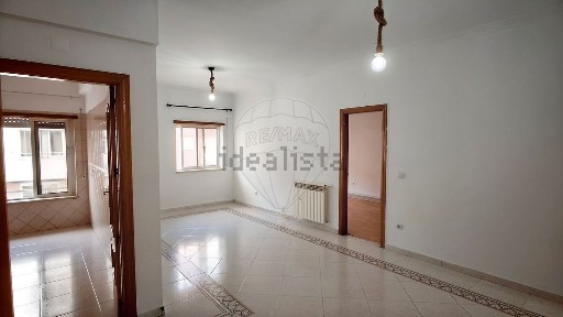 Apartamento T1 à venda na Rua Damião de Góis