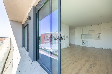 Apartamento T1 à venda na Rua Francisco Araújo Dantas