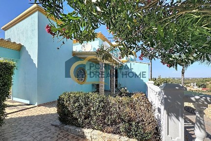 Casa ou moradia à venda nos Caliços