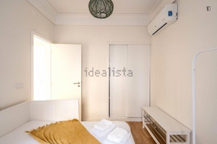 Arrendamento de apartamento T2 na Rua Braamcamp