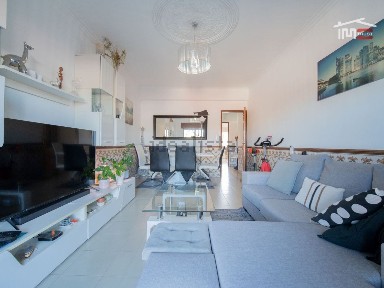 Apartamento T2 à venda no Pendão