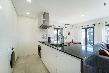 Arrendamento de apartamento T2 na Rua do Pilar