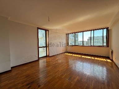 Apartamento T2 à venda em Moreira