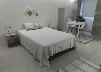 Estúdio Entre-os-Rios Penafiel com água e luz incluídos