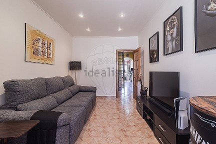 Apartamento T2 à venda na Rua Capitão Tenente Oliveira e Carmo