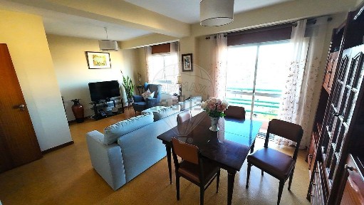Apartamento T3 à venda no Alto do Índio