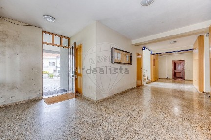 Apartamento T4 à venda na Rua Vasques de Mesquita