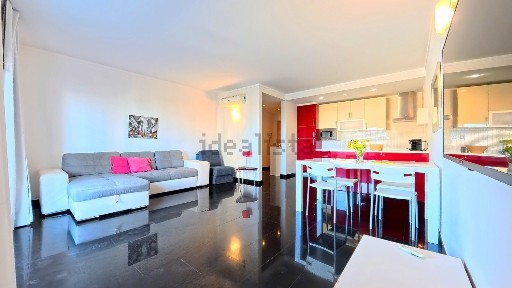 Apartamento T1 à venda na Rua do Sol
