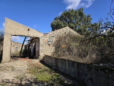 Quinta à venda em Escalos de Cima
