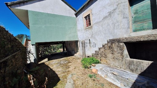 Moradia independente à venda em São Vicente da Beira