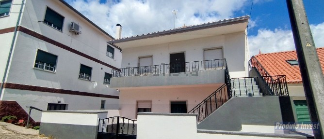 Moradia em banda à venda em Alpedrinha