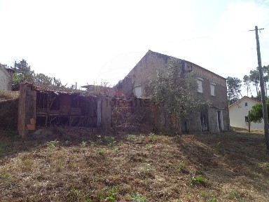 Moradia independente à venda em Cernache do Bonjardim - Nesperal - Palhais