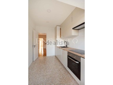 Apartamento T2 à venda na Mem Martins