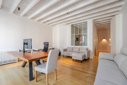 apartamento t3 R. de Mouzinho da Silveira 180