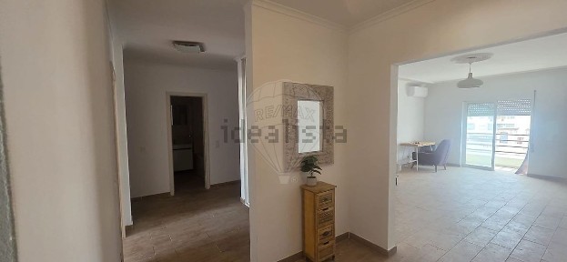 Arrendamento de apartamento T3 na Rua Luciano Jorge Fernandes