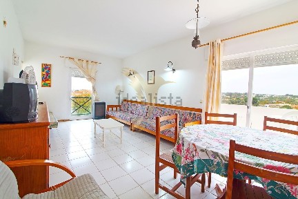 Arrendamento de apartamento T2 na Rua Manuel José de Paiva, 7