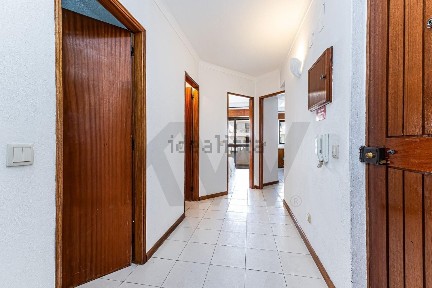 Arrendamento de apartamento T2 em Armação de Pêra