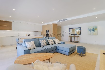 Arrendamento de apartamento T2 na Rua Mário de Sá Carneiro, 6