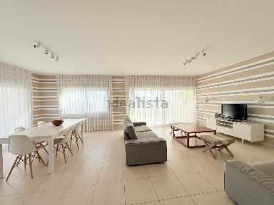 Arrendamento de apartamento T3 na Rua do zimbro