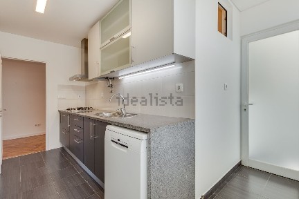Arrendamento de apartamento T4 na Avenida dos Estados Unidos da América