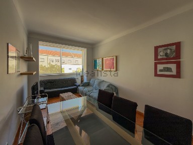 Arrendamento de apartamento T2 na Avenida Rio de Janeiro, 15