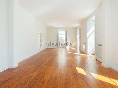 Arrendamento de apartamento T3 nas Amoreiras - Rato