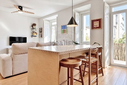 Arrendamento de apartamento T2 na Rua Infantaria 16
