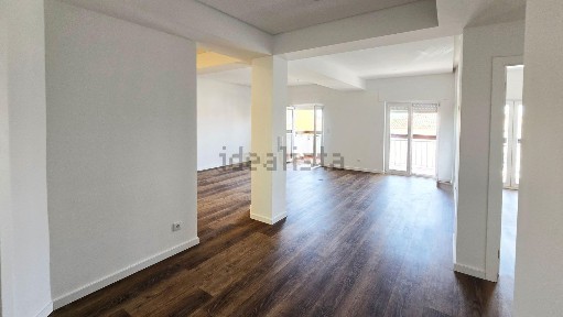 Arrendamento de apartamento T3 na Travessa do Pote de Água, 6