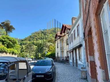 Moradia geminada à venda no Centro de Sintra - Portela de Sintra